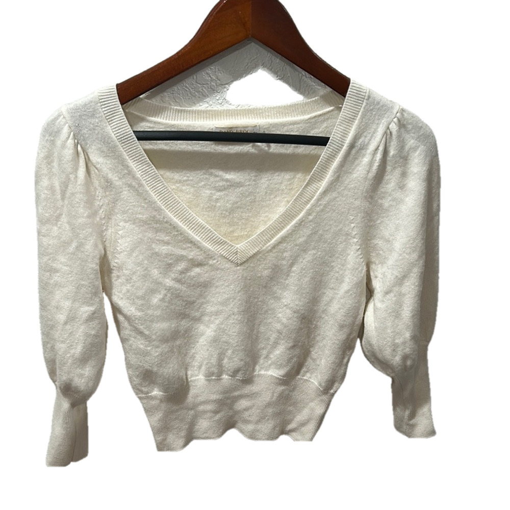 Ramy Brook Elegant White/cream V-Neck Sweater size S/P GUC wool/ cashmere